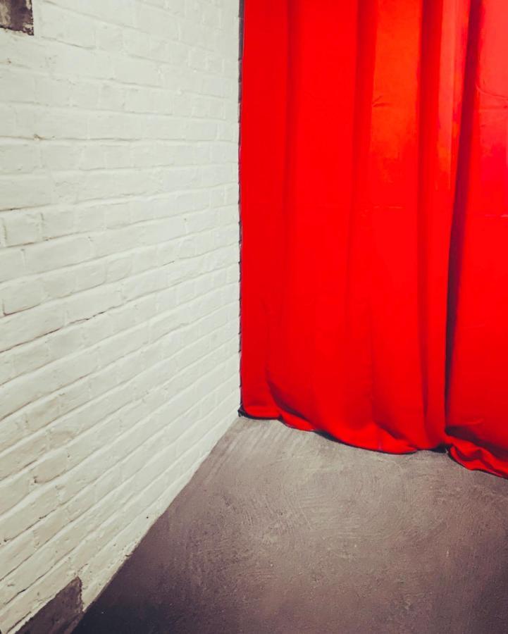 Secret Room Votre Love Room Coquine Et Insolite En Espace Privatif A Tournai Bagian luar foto