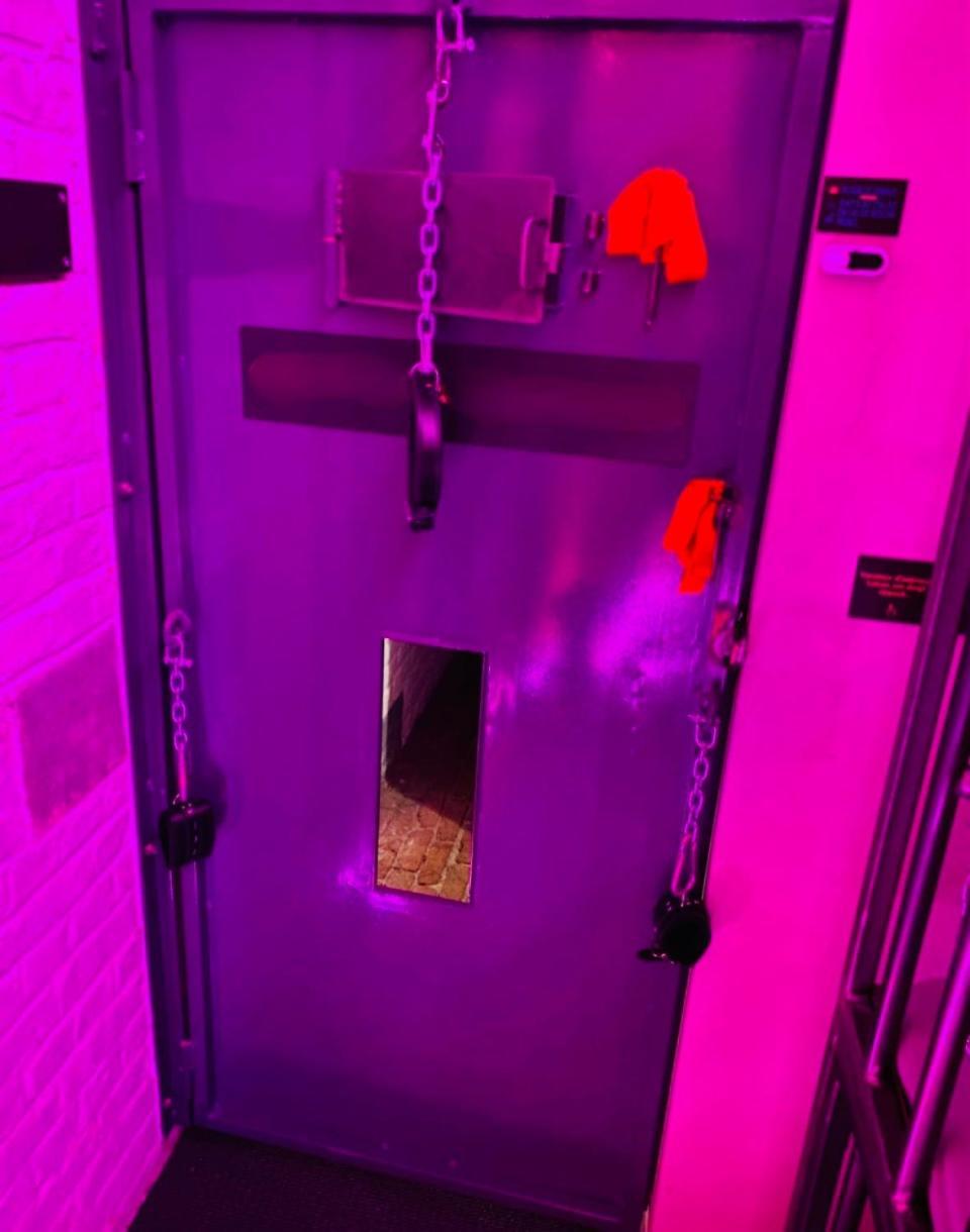 Secret Room Votre Love Room Coquine Et Insolite En Espace Privatif A Tournai Bagian luar foto